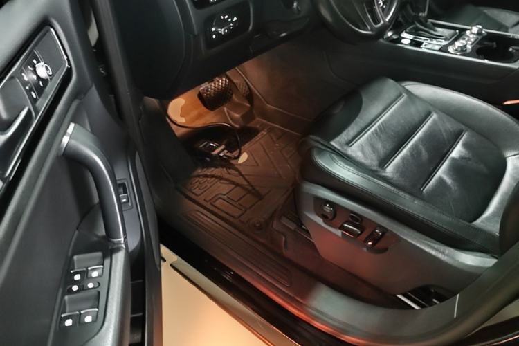 Used Volkswagen Touareg 2017 3.0 TSI Touareg Model Driver Seat