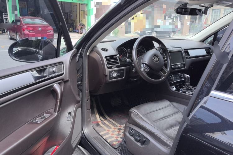 Used Volkswagen Touareg 2017 3.0 TSI Touareg Edition Driver Seat