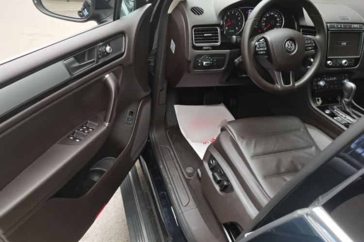 Used Volkswagen Touareg 2017 3.0 TSI Touareg Edition Driver Seat
