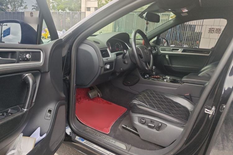 Used Volkswagen Touareg 2017 3.0 TSI Expedition Edition Driver Seat