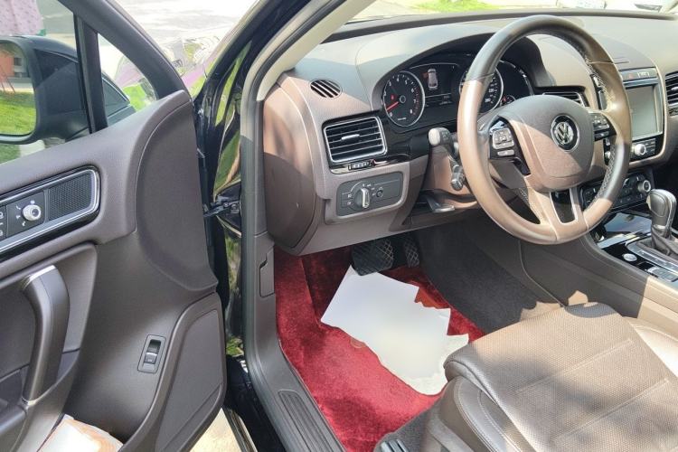 Used Volkswagen Touareg 2017 3.0 TSI Yuyue Model Driver Seat