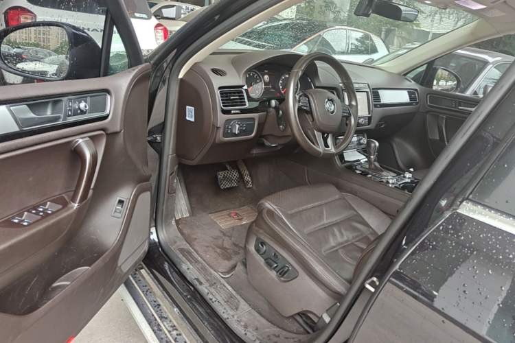 Used Volkswagen Touareg 2017 3.0 TSI Touareg Edition Driver Seat
