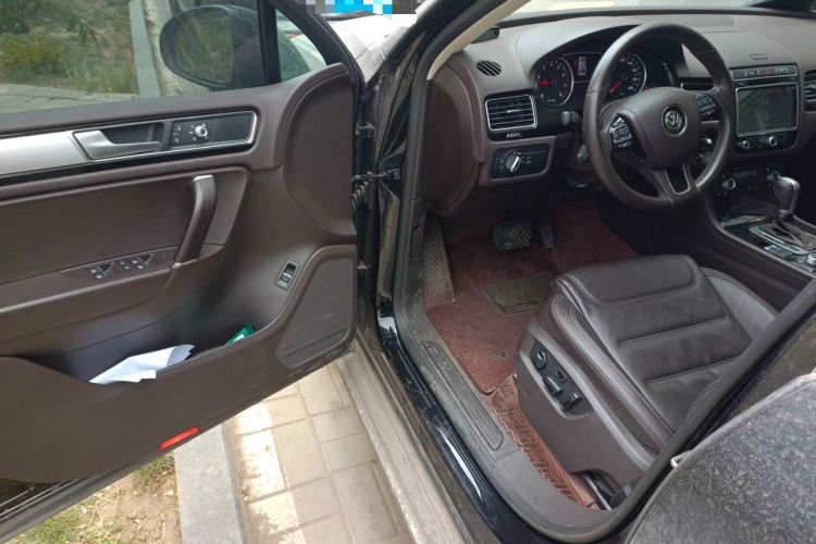 Used Volkswagen Touareg 2017 3.0 TSI Touareg Edition Driver Seat