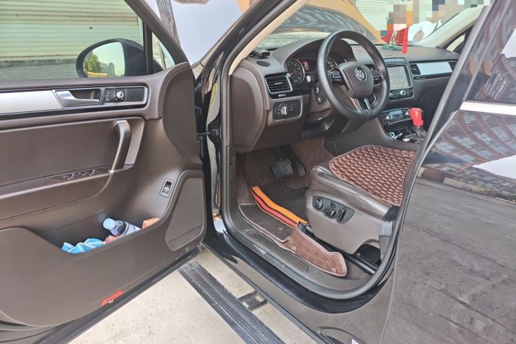 Used Volkswagen Touareg 2017 3.0 TSI Touareg Edition Driver Seat