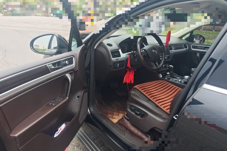 Used Volkswagen Touareg 2017 3.0 TSI Touareg Edition Driver Seat
