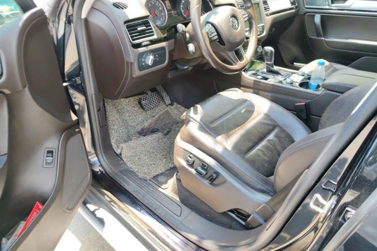 Used Volkswagen Touareg 2017 3.0 TSI Touareg Edition Driver Seat