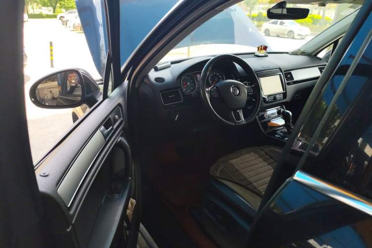 Used Volkswagen Touareg 2017 3.0 TSI Touareg Edition Driver Seat