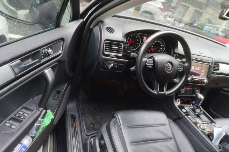 Used Volkswagen Touareg 2017 3.0 TSI Touareg Model Driver Seat