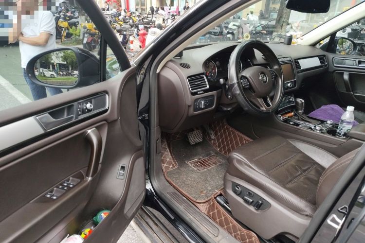 Used Volkswagen Touareg 2017 3.0 TSI Touareg Edition Driver Seat