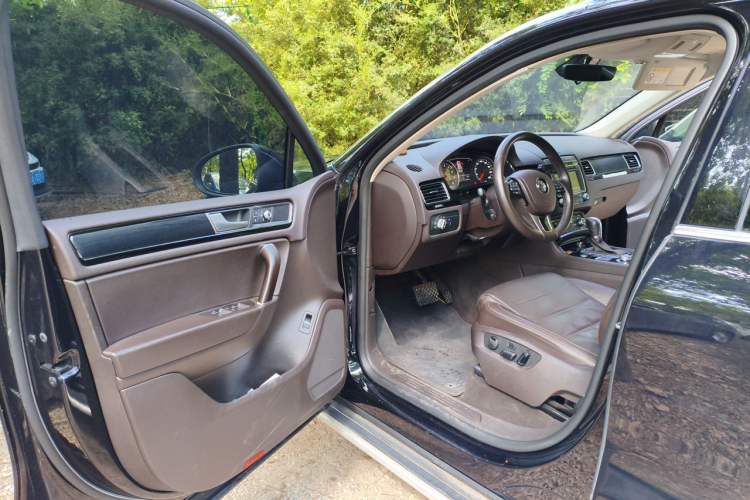 Used Volkswagen Touareg 2017 3.0 TSI Touareg Model Driver Seat