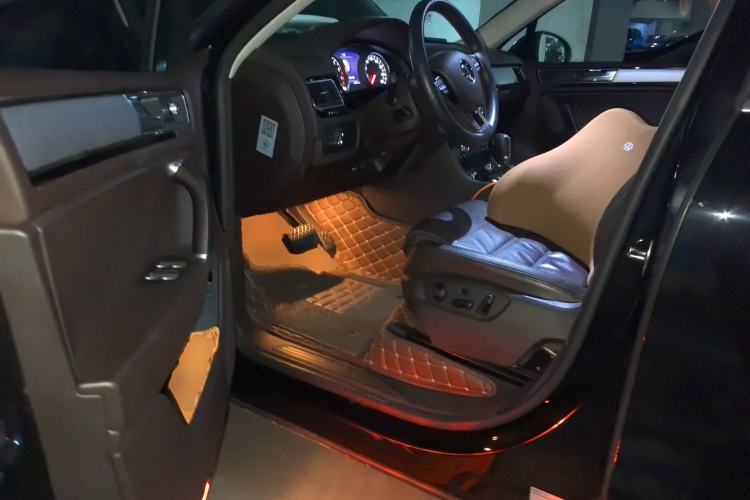 Used Volkswagen Touareg 2017 3.0 TSI Touareg Edition Driver Seat