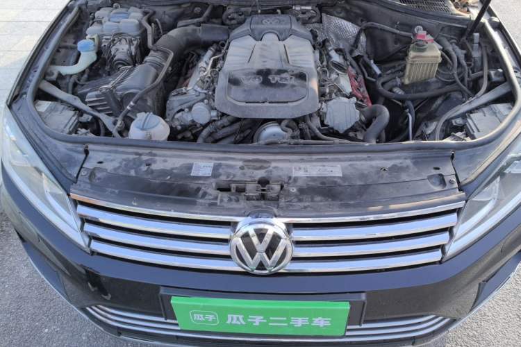 Used Volkswagen Touareg 2017 3.0 TSI Touareg Edition Engine Bay