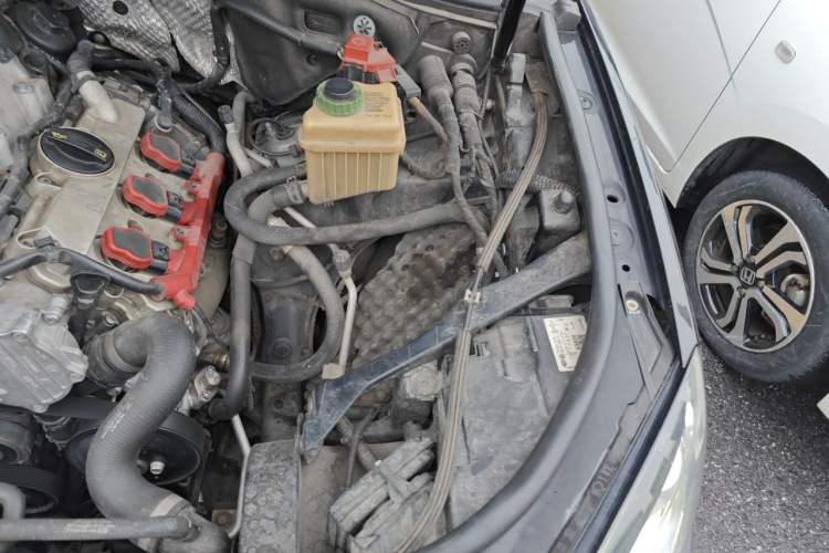 Used Volkswagen Touareg 2017 3.0 TSI Touareg Edition Engine Bay Left