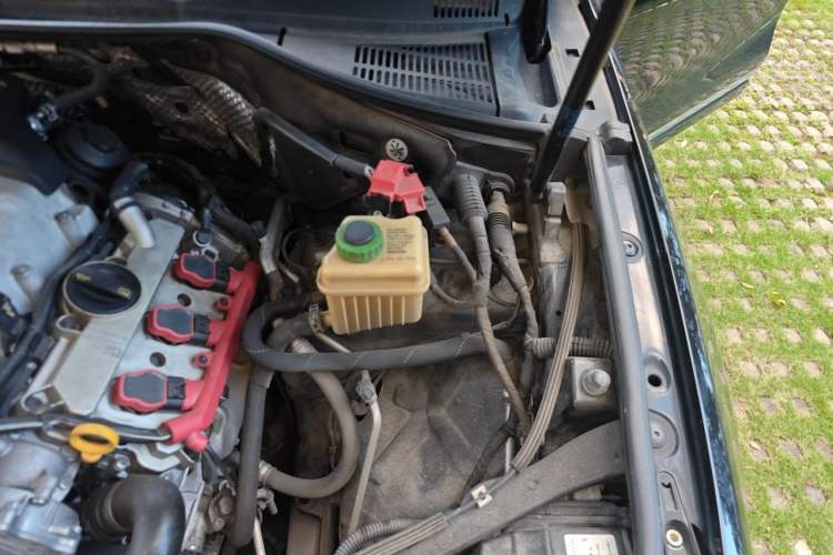 Used Volkswagen Touareg 2017 3.0 TSI Touareg Edition Engine Bay Left