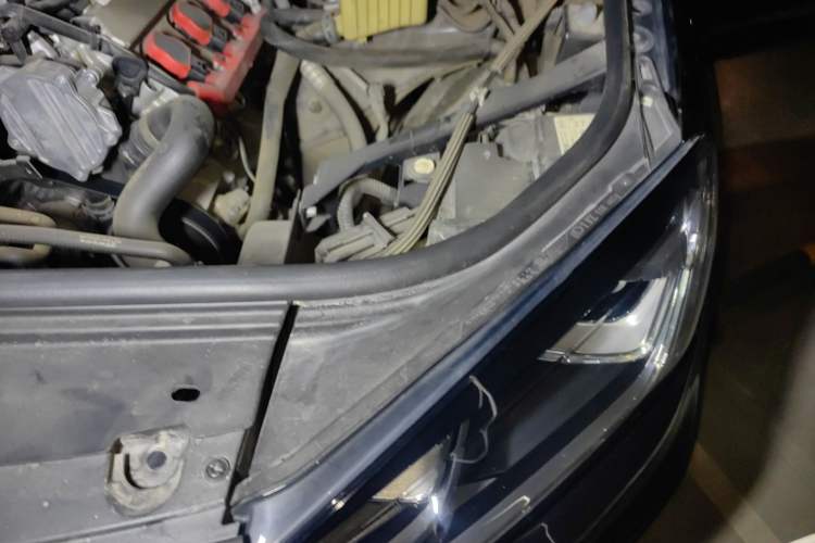 Used Volkswagen Touareg 2017 3.0 TSI Touareg Edition Engine Bay Left