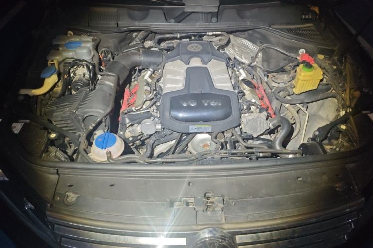 Used Volkswagen Touareg 2017 3.0 TSI Touareg Edition Engine Bay