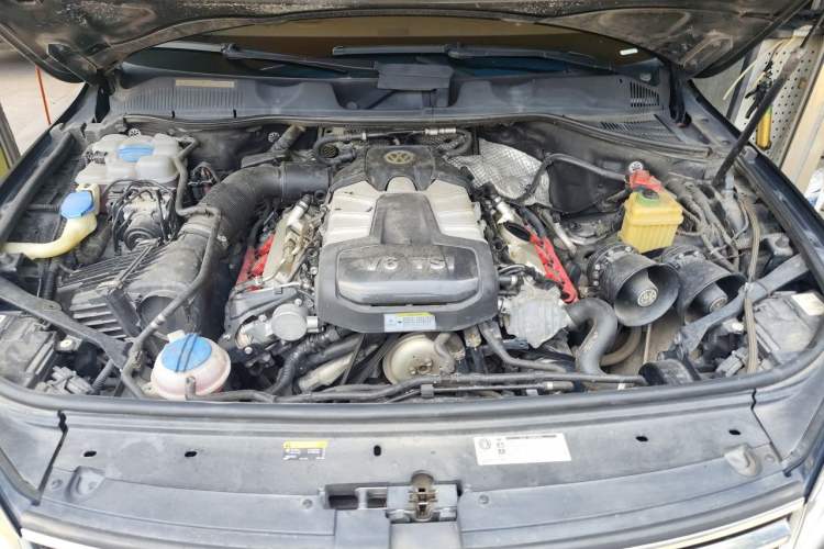 Used Volkswagen Touareg 2017 3.0 TSI Touareg Edition Engine Bay