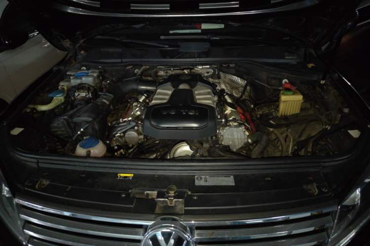 Used Volkswagen Touareg 2017 3.0 TSI Touareg Edition Engine Bay