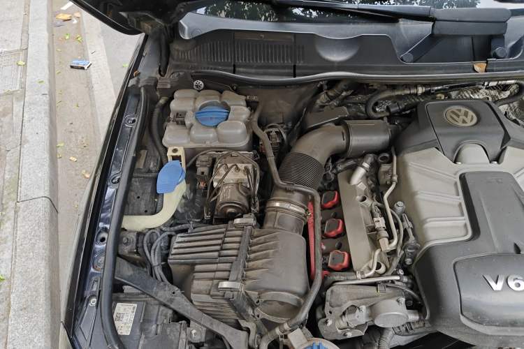 Used Volkswagen Touareg 2017 3.0 TSI Touareg Edition Engine Bay Right