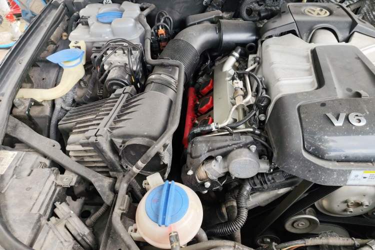 Used Volkswagen Touareg 2017 3.0 TSI Touareg Edition Engine Bay Right