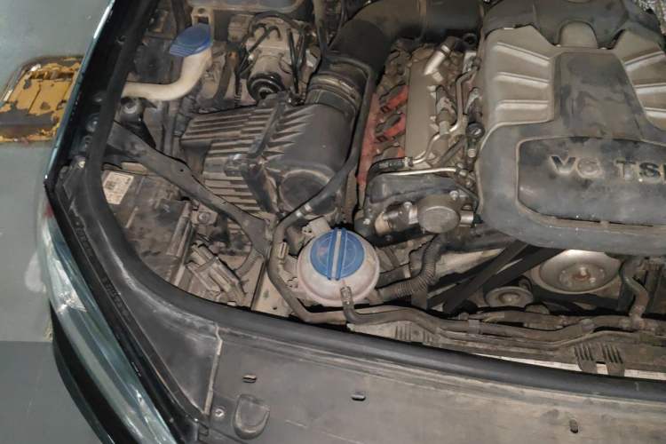 Used Volkswagen Touareg 2017 3.0 TSI Touareg Edition Engine Bay Right