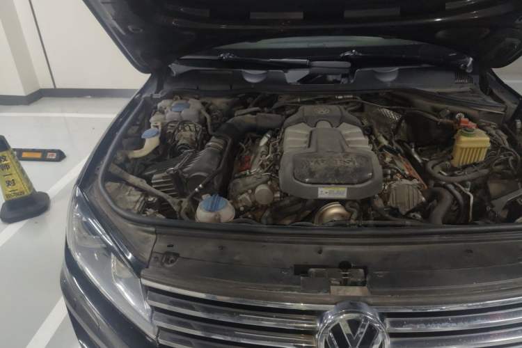 Used Volkswagen Touareg 2017 3.0 TSI Touareg Edition Engine Bay Right