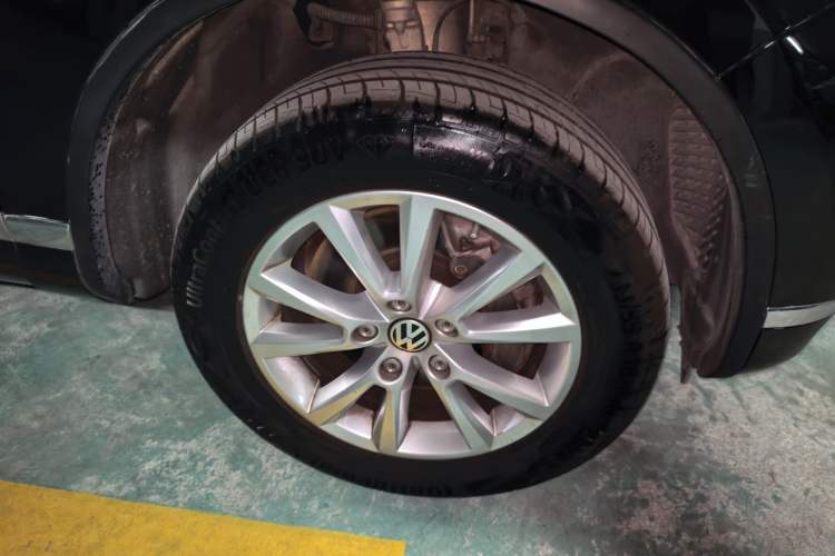 Used Volkswagen Touareg 2017 3.0 TSI Touareg Model Exterior 1