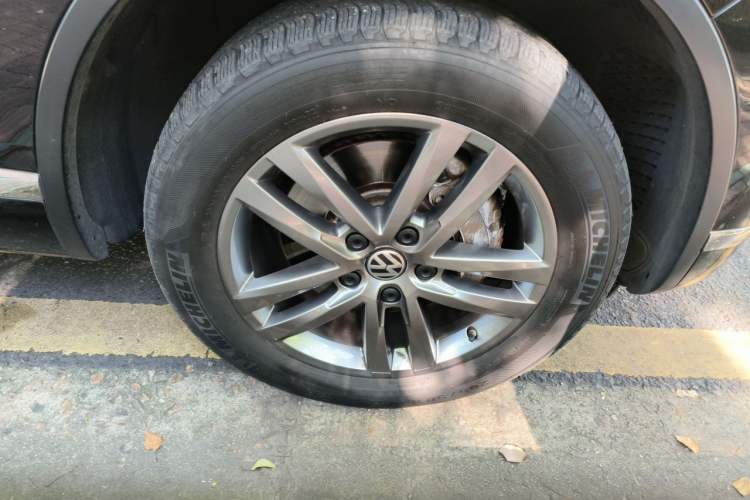 Used Volkswagen Touareg 2017 3.0 TSI Yuyue Model Exterior 1