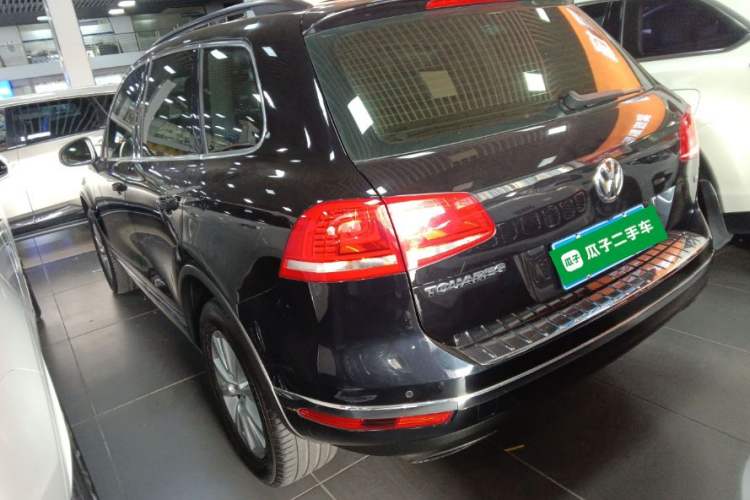 Used Volkswagen Touareg 2017 3.0 TSI Touareg Model Exterior 2