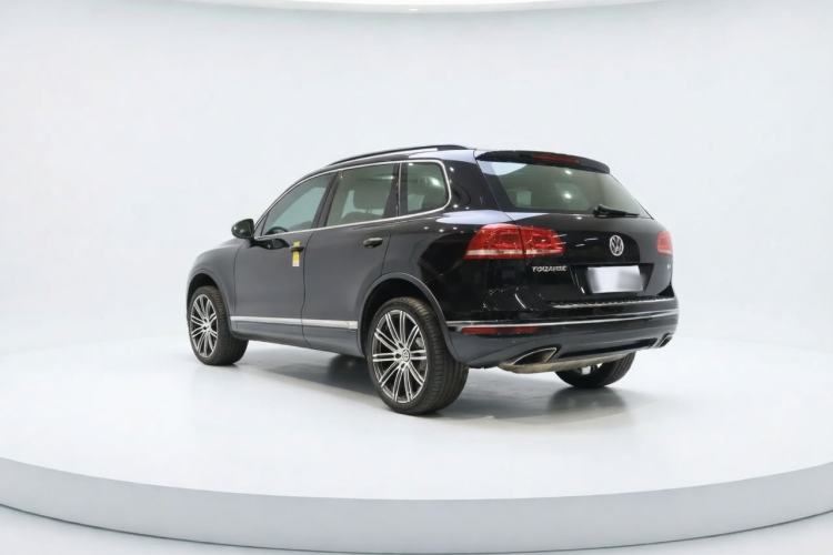 Used Volkswagen Touareg 2017 3.0 TSI Touareg Model Exterior 2