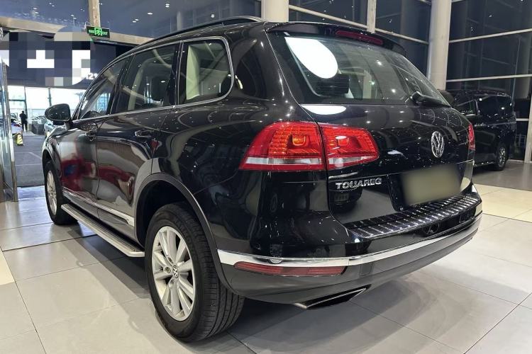 Used Volkswagen Touareg 2017 3.0 TSI Touareg Model Exterior 4