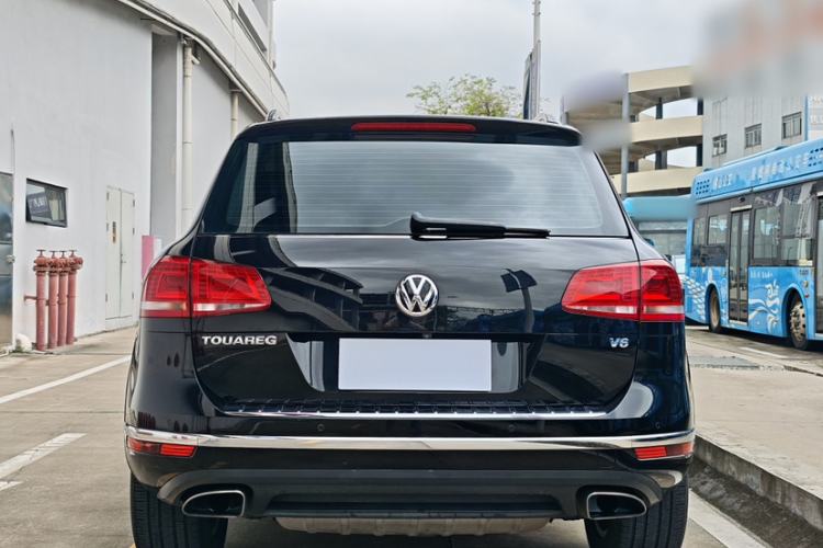 Used Volkswagen Touareg 2017 3.0 TSI Touareg Model Exterior 4