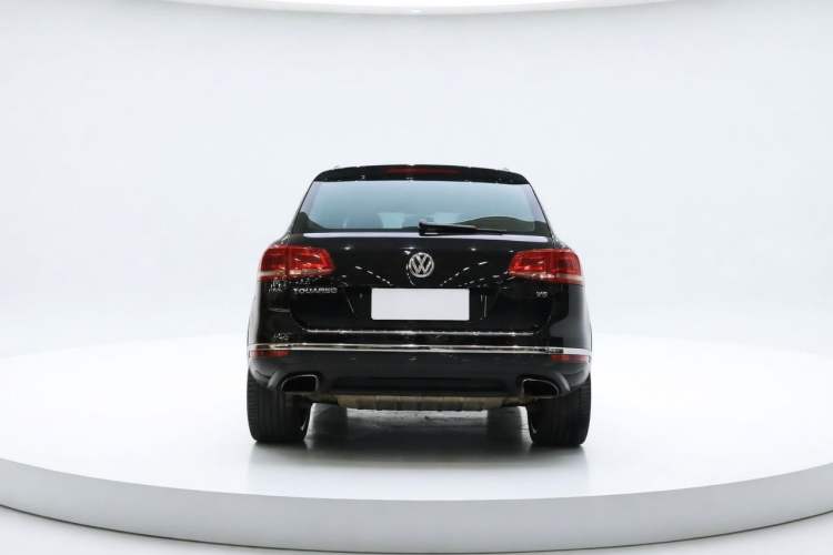 Used Volkswagen Touareg 2017 3.0 TSI Touareg Model Exterior 4