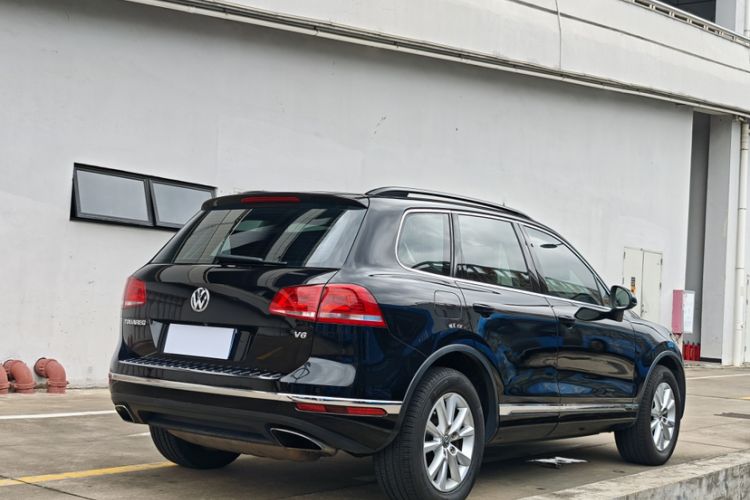 Used Volkswagen Touareg 2017 3.0 TSI Touareg Model Exterior 5