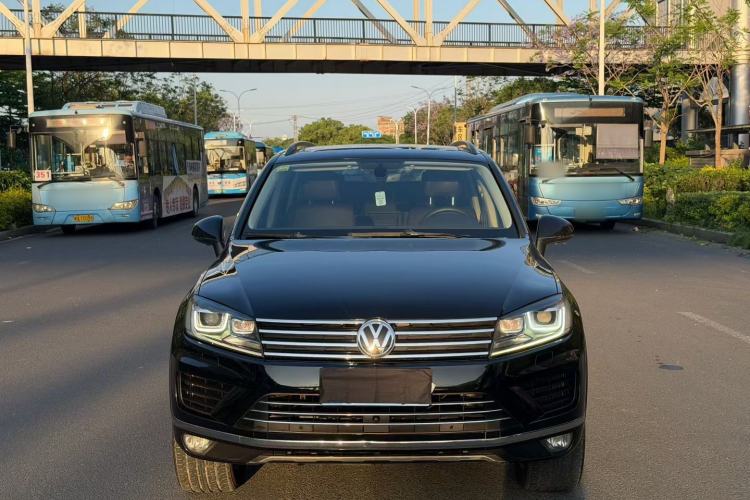 Used Volkswagen Touareg 2017 3.0 TSI Touareg Edition Exterior 5