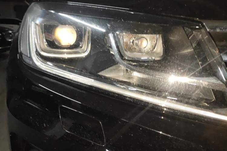 Used Volkswagen Touareg 2017 3.0 TSI Touareg Edition Exterior 6