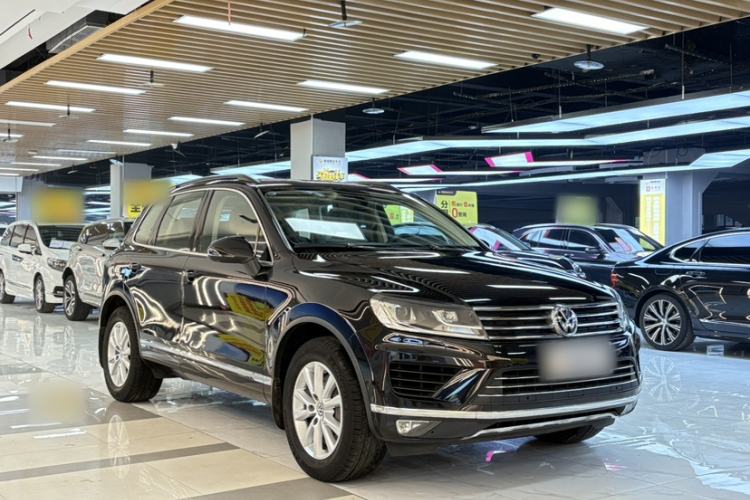 Used Volkswagen Touareg 2017 3.0 TSI Touareg Model Exterior 6