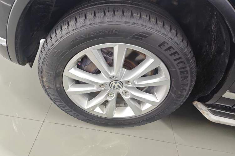 Used Volkswagen Touareg 2017 3.0 TSI Touareg Model Exterior 7