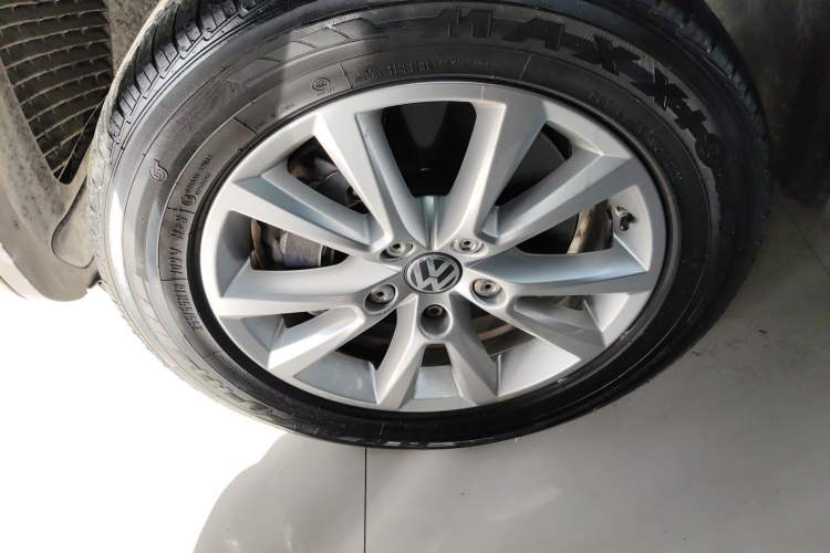 Used Volkswagen Touareg 2017 3.0 TSI Touareg Model Exterior 7