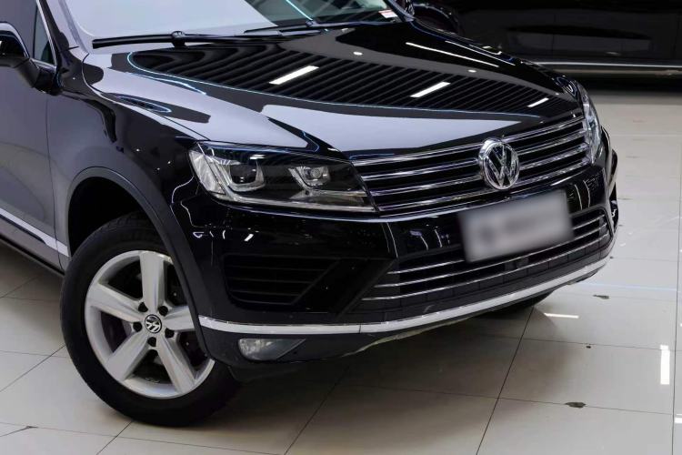 Used Volkswagen Touareg 2017 3.0 TSI Touareg Edition Exterior 8