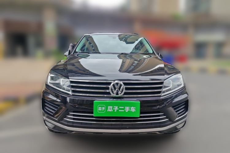 Used Volkswagen Touareg  Front