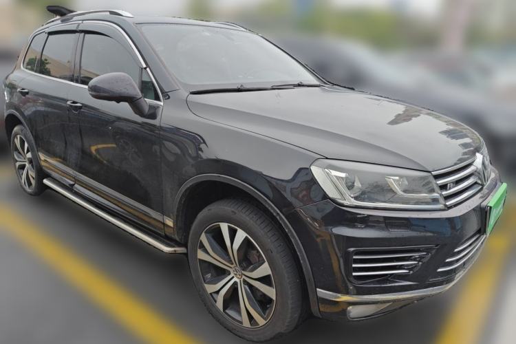 Used Volkswagen Touareg 2017 3.0 TSI Touareg Edition Front Right 45 Deg