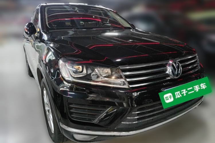 Used Volkswagen Touareg 2017 3.0 TSI Touareg Model Front Right 45 Deg