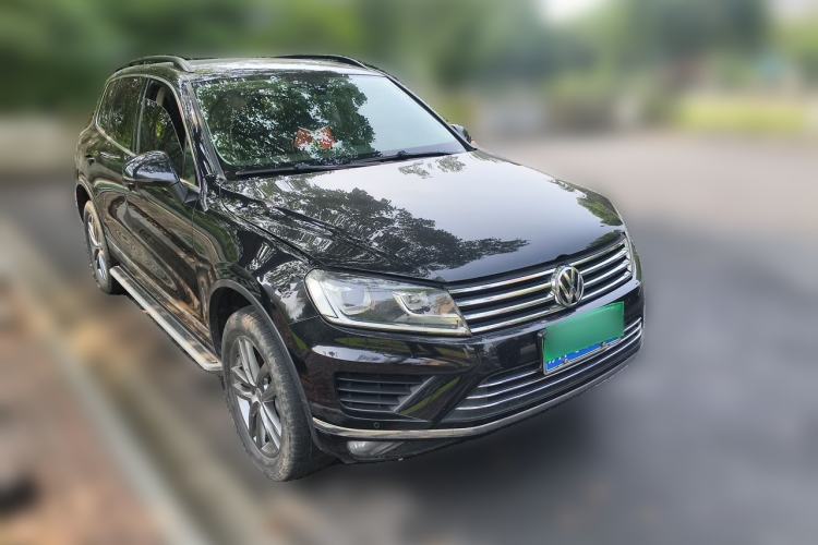 Used Volkswagen Touareg 2017 3.0 TSI Touareg Edition Front Right 45 Deg