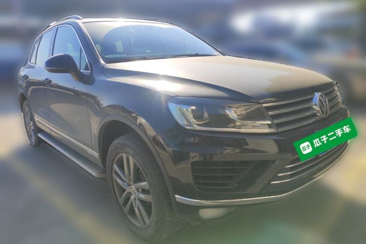Used Volkswagen Touareg 2017 3.0 TSI Touareg Model Front Right 45 Deg