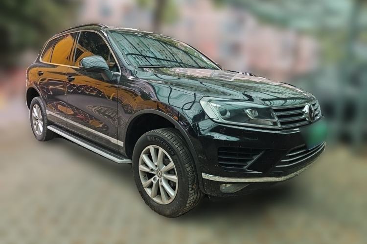 Used Volkswagen Touareg 2017 3.0 TSI Touareg Edition Front Right 45 Deg