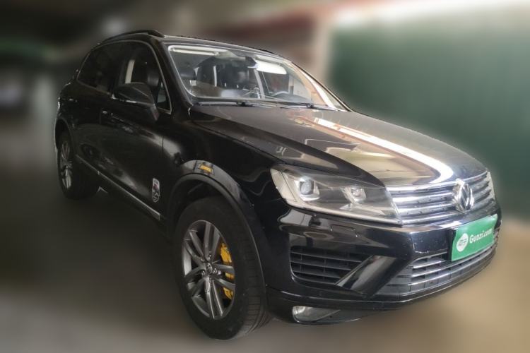 Used Volkswagen Touareg 2017 3.0 TSI Touareg Edition Front Right 45 Deg