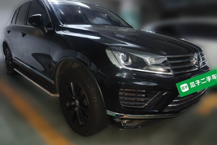 Used Volkswagen Touareg 2017 3.0 TSI Touareg Model Front Right 45 Deg