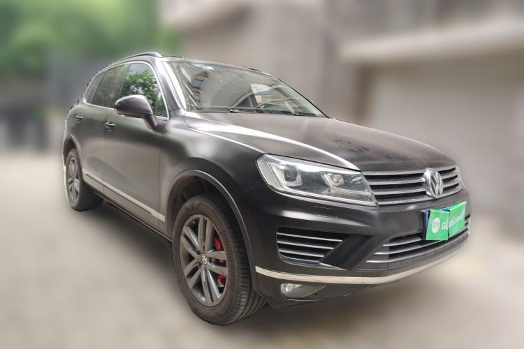 Used Volkswagen Touareg 2017 3.0 TSI Touareg Edition Front Right 45 Deg