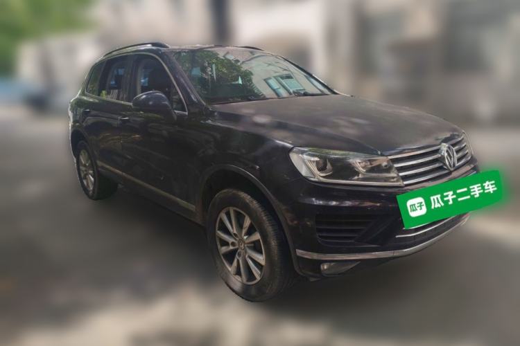 Used Volkswagen Touareg 2017 3.0 TSI Touareg Model Front Right 45 Deg